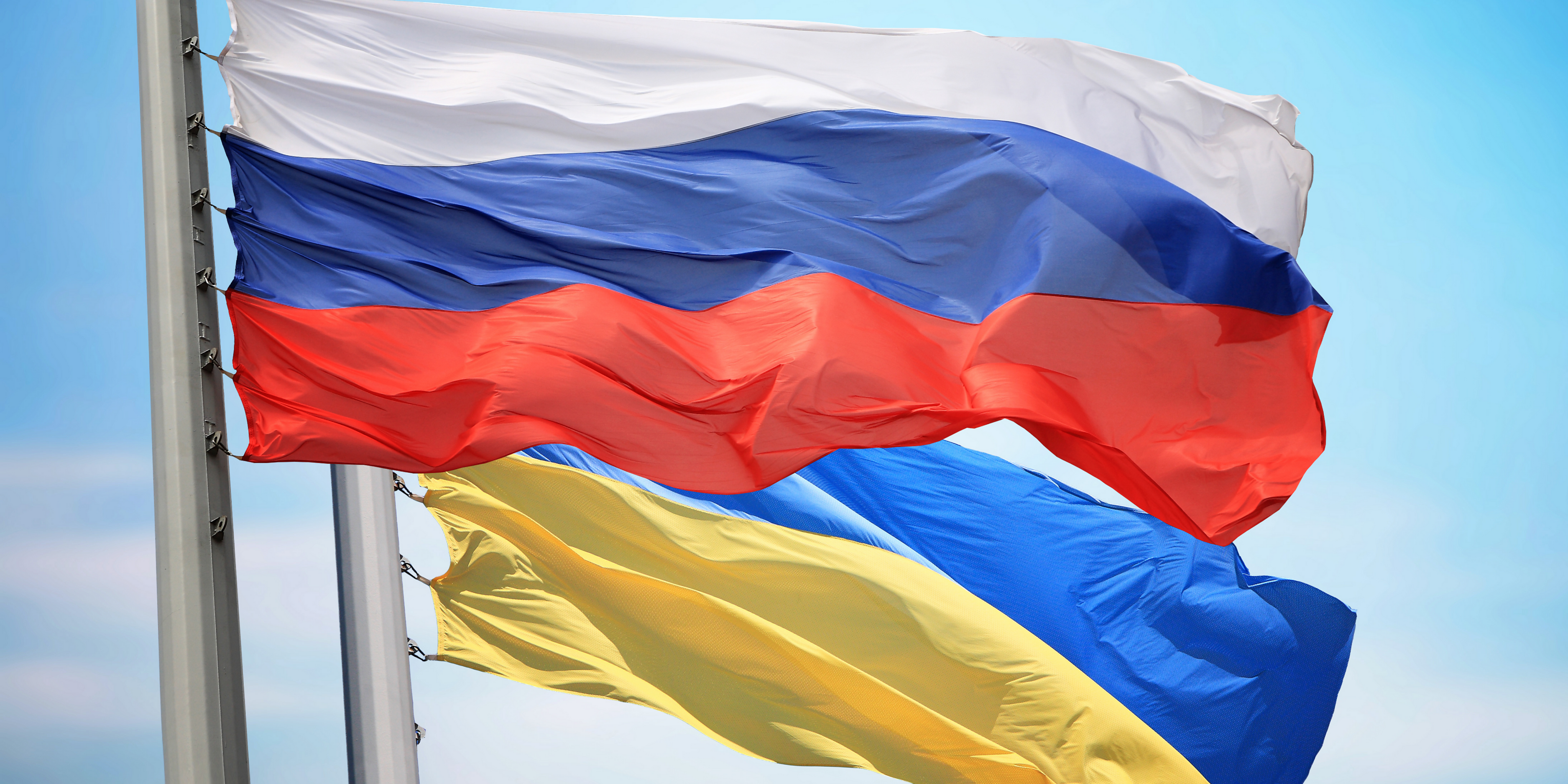 Diplomatic efforts to end the Russia-Ukraine conflict intensify as the US pressures both sides and warns it may withdraw